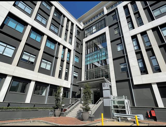 723M² OFFICE TO LET IN SANDTON CENTRAL